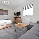 Bohemian Glow Of Krumlov Apartment